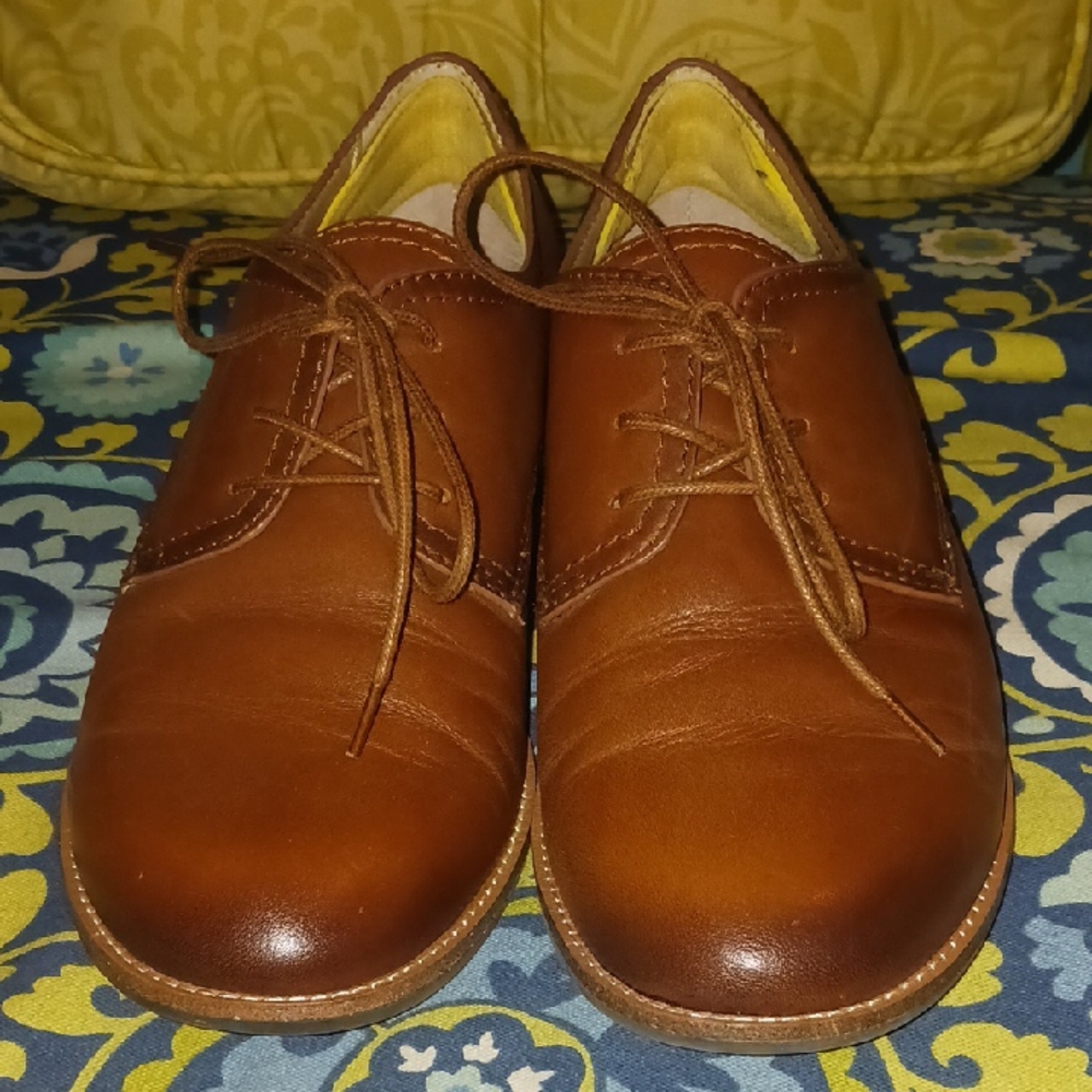 Earth Women's Brown Leather Lace-Up Flats